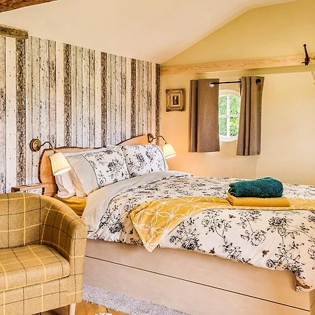 Walnut Lodge Веллс Екстер'єр фото